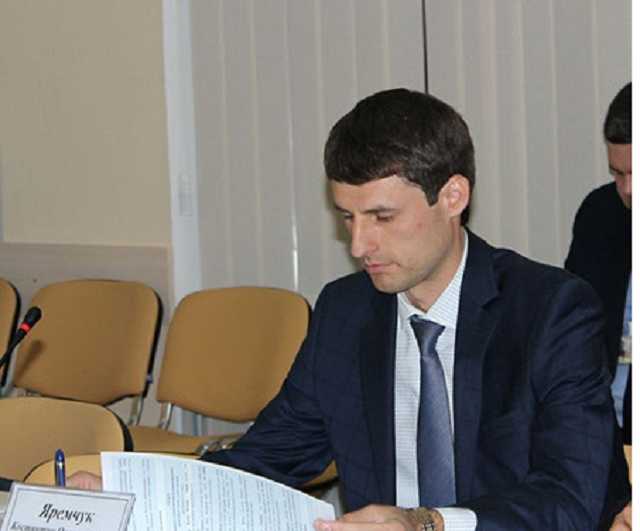 Костянтин Яремчук - карманний суддя регіонала Калетніка за матір’ю латифундисткою