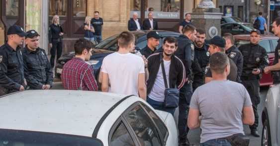 Участник драки с Найемом получил водительские права после инцидента