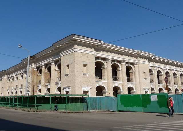 Праздновали победу: фанаты чуть не сожгли Гостиный двор в центре столицы