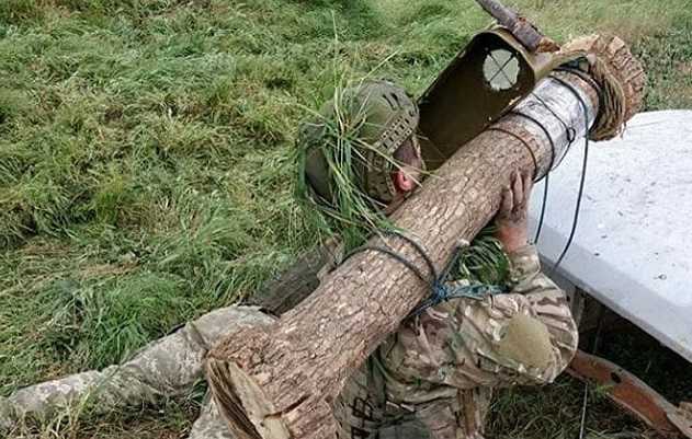 Бойцы ВСУ на передовой испугали боевиков «Джавелинами»