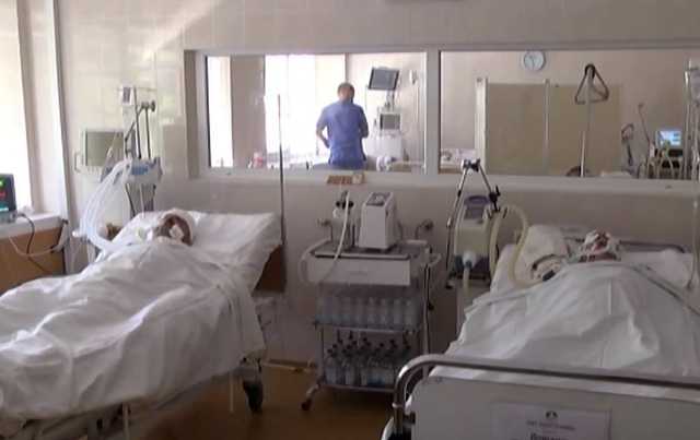 Закрыл собой дочь: врачи Днепра борются за жизнь бойца из Кропивницкого