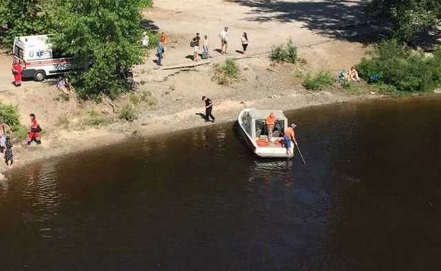 В Киеве на Днепре утонул школьник – плавал в водоворотах
