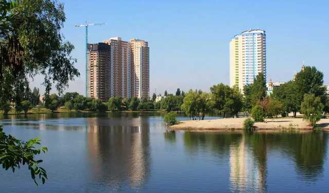 На двух пляжах столицы обнаружили кишечную палочку