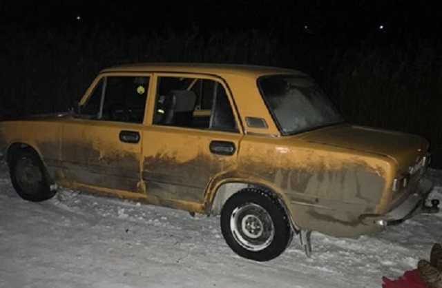На Днепропетровщине найдено брошенное авто с тремя трупами