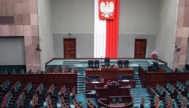 Сейм Польши не будет наказывать депутата, вравшего об избиении украинцем поляка-патриота