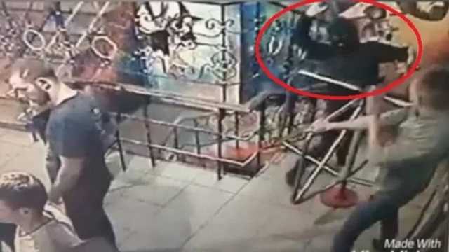 Взрыв в Сумах. Появилось видео подрыва гранаты в ночном клубе "Луна"