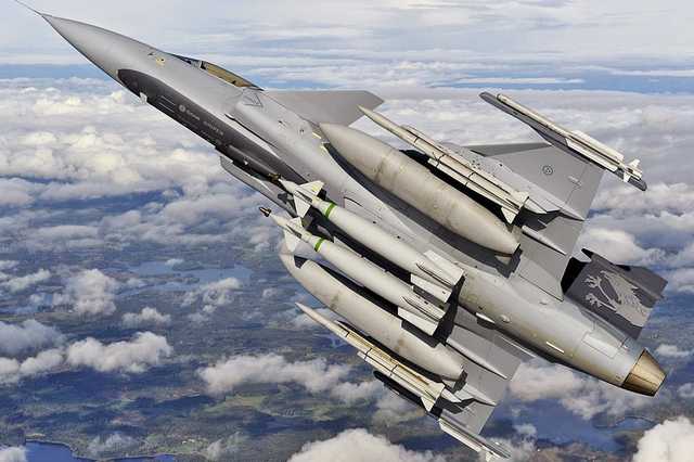 Подняли даже НАТО: Венгрию напугал украинский самолет