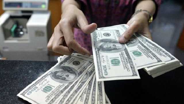 На Днепропетровщине сотрудники банка похищали средства с карточек вынужденных переселенцев