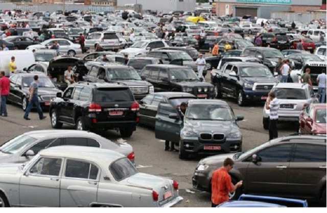 Владельцев старых машин могут "обложить" новым налогом