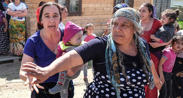 "Их было человек 40": избитый ромами подросток рассказал подробности