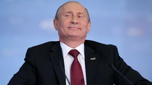 "Что ты творишь?" Сеть озадачили странные жесты Путина