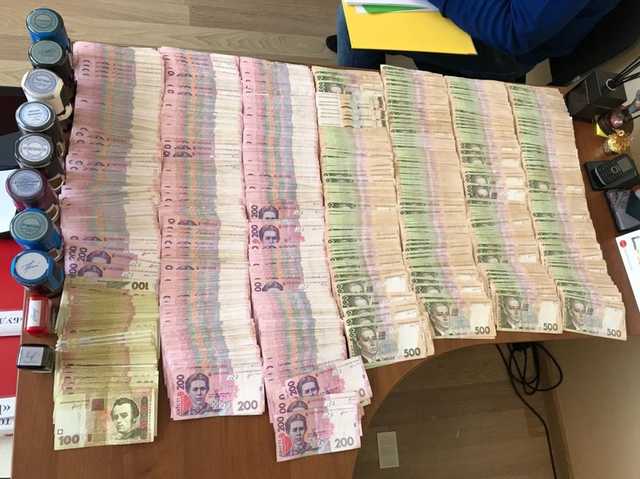 Технология обнала: как работают в схемах конвертаторы, банки и страховщики