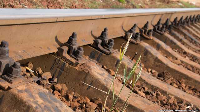 Донецкие рельсы: как используют железную дорогу в боевики