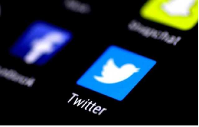 Порошенко у Твітері допустив купу помилок