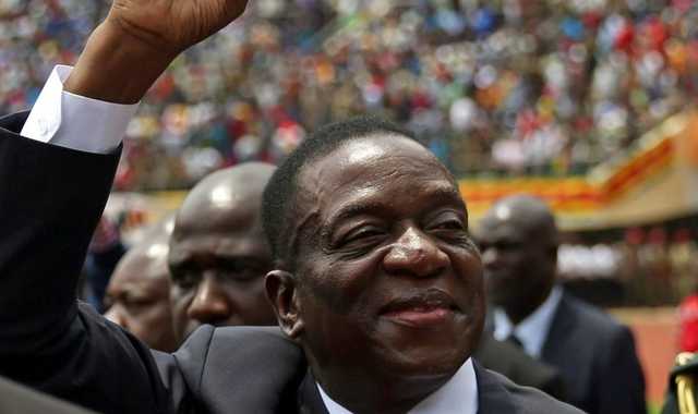 На президента Зимбабве совершили покушение сразу после речи на стадионе
