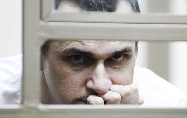 Гражданин несуществующего государства: в РФ попались на бреде о Сенцове