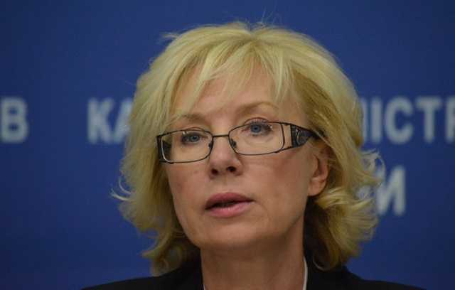 Денисова отправилась на встречу к Сенцову