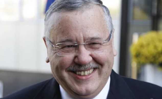 Порошенко боится альянса Вакарчука с Гриценко, которого могут поддержать олигархи — источник