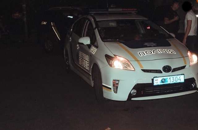 В Киеве водитель открыл стрельбу на улице после "туалетного" спора