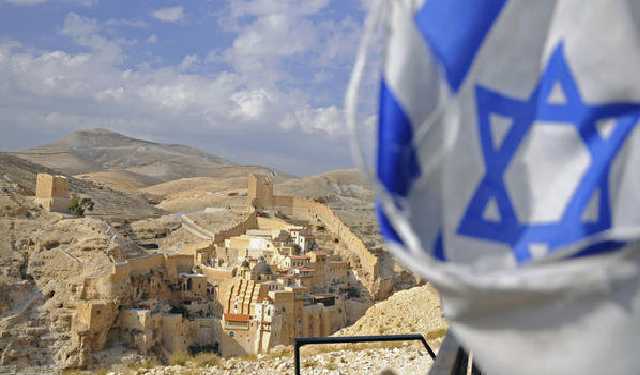 Израиль перебросил на границу с Сирией танки и артиллерию