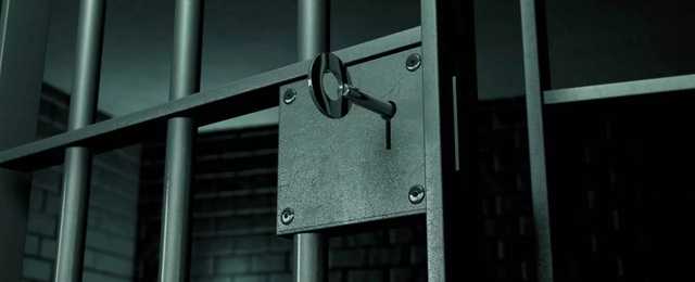 Полицейский из Волновахи сядет в тюрьму за «выбивание» признания в пьянстве у водителя