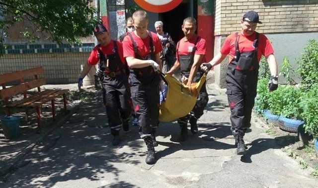 У Києві врятували бабусю, яка чотири дні провела у зачиненій квартирі