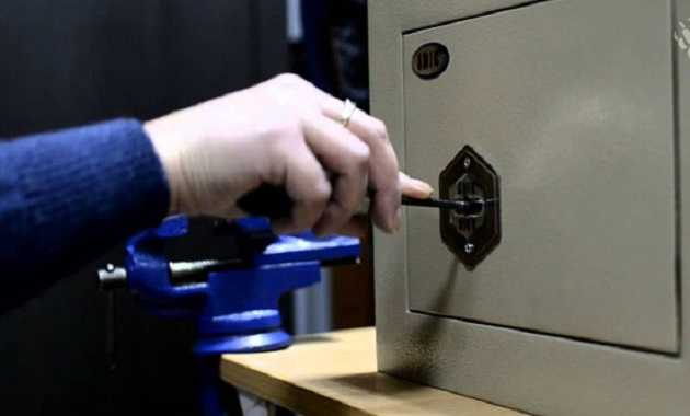 В киевском отеле "Роял Олимпик" взломали сейф постояльца и унесли пять тысяч долларов