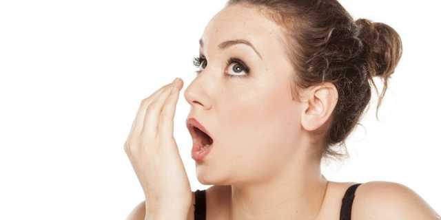 Неприятный запах изо рта: Супрун раскрыла причину и сказала, что делать