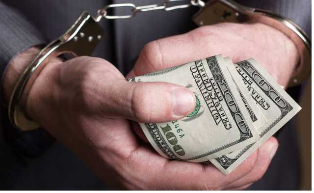 Депутата райсовета задержали при получении взятки в 133 тысячи