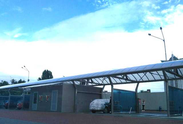 "Депутатский бизнес": как из "жемчужины" Киева делают химзону