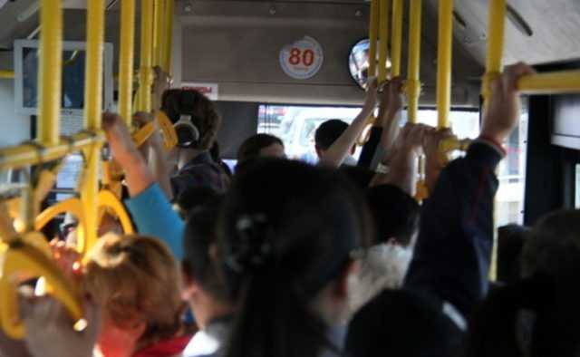 В Киеве извращенца поймали на горячем в маршрутке