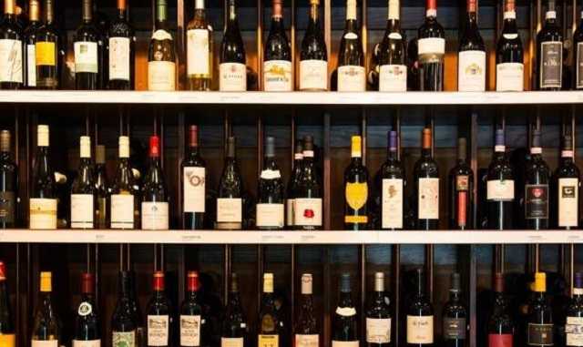 В Украину завозят импортных вин на миллионы долларов