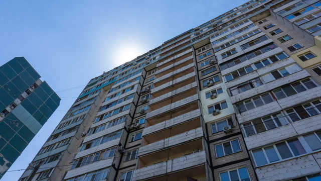 Трагедия в Днепре: Парень выпал с 16-го этажа многоэтажки