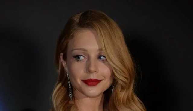 "Дешевая болтовня вместо песен": продюсер Лободы жестко раскритиковала Тину Кароль