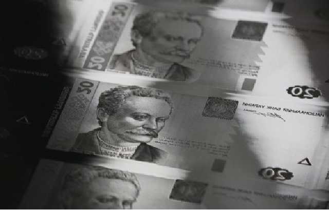 Попытки создать крепкую власть пока безуспешны, а дальше – дефолт