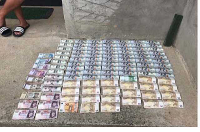 Суддя відмовився від знайдених вдома грошей і НАБУ закрило справу