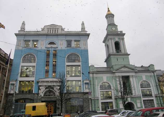 Всю сомнительную гривну повезут в Киев на Подол