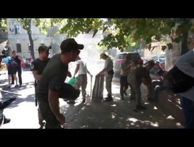 Муниципальная охрана избила журналистов в Одессе