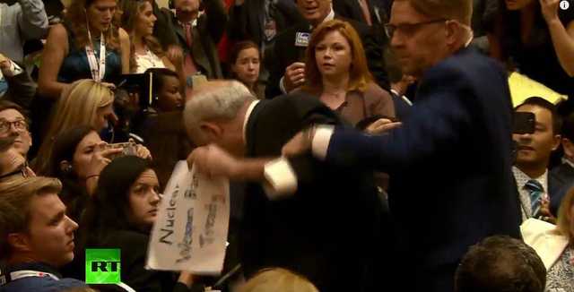 ЧП на пресс-конференции Путина и Трампа: стало известно, что произошло