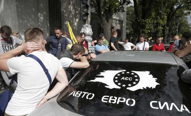 DDoS-атака на государственную систему: Почему власть не может урегулировать проблему «блях»