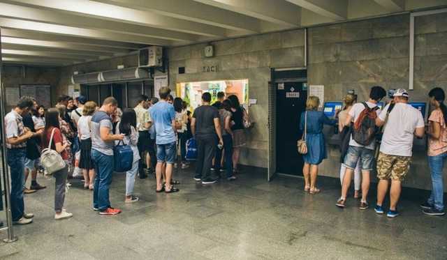 За день до подорожания проезда метро заработало около 1 млн долларов