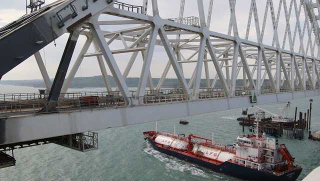 В ЕС одобрили санкции против причастных к незаконному строительству Керченского моста