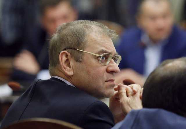 Скандал с угрозами. Стало известно, как Пашинский "решал вопрос" по чиновнице Рады. Документы