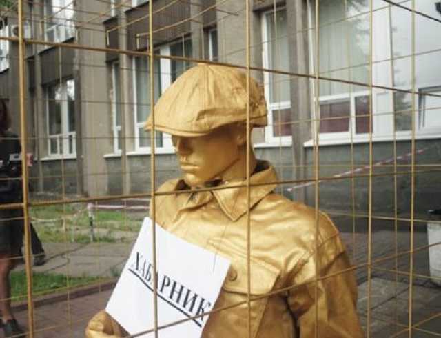 В Україні відкрили пам’ятник корупції імені мера Чорноморська Хмельнюка?