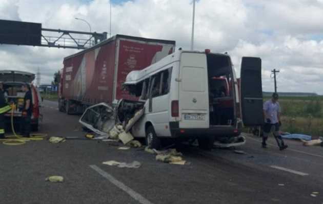 "Кровь и крики": водитель фуры рассказал о страшном ДТП под Житомиром