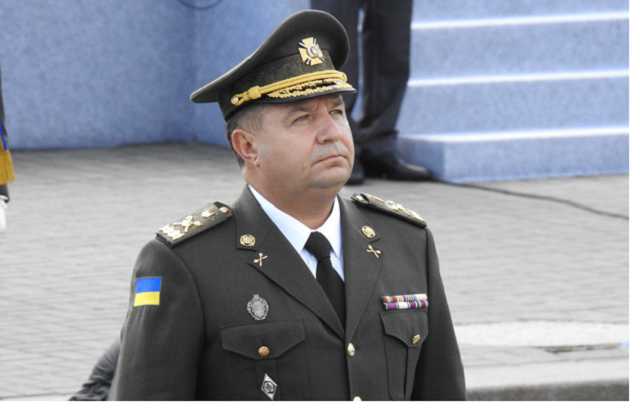 Полторак лишил званий офицера, который кормил солдат просроченными консервами