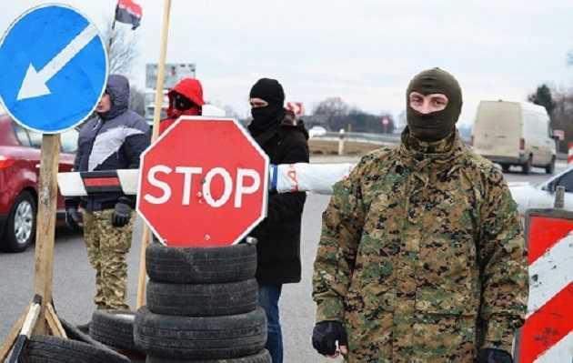 Для победы нам нужно воевать по-настоящему, а не торговать с оккупантами – Касьянов