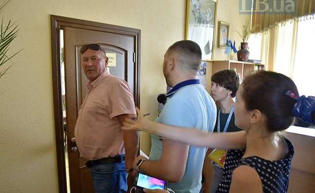 Прокуратура провела обыск в доме мэра Гостомеля