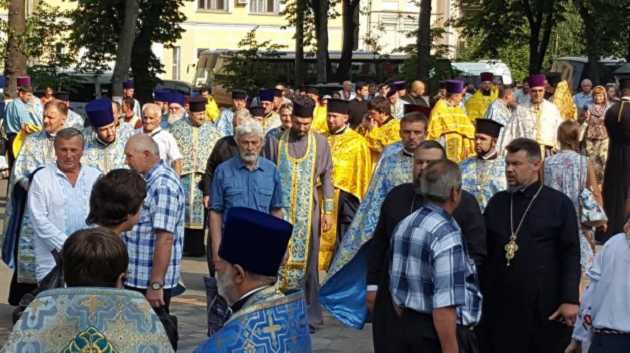В Киеве начинается Крестный ход УПЦ КП