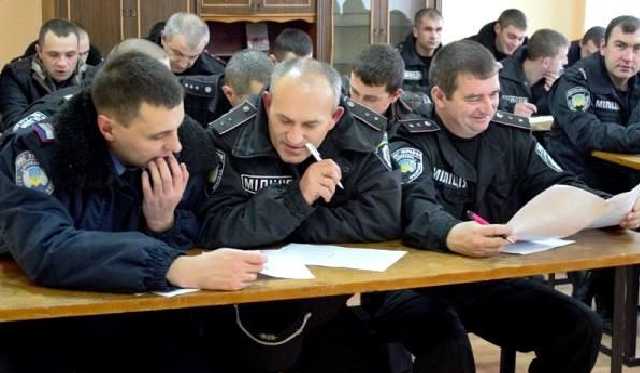 Полицейская «реформа»: отток кадров, разбитые авто и злоупотребления на тендерах